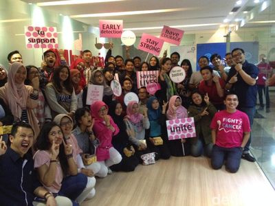 Intip Serunya Kegiatan Peduli Kanker Payudara di Markas Detik dan CNN Intip Serunya Kegiatan Peduli Kanker Payudara di Markas Detik dan CNN