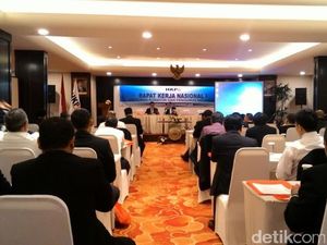 Kurator Desak Pemerintah Segera Terbitkan Undang-undang Kurator Kurator Desak Pemerintah Segera Terbitkan Undang-undang Kurator