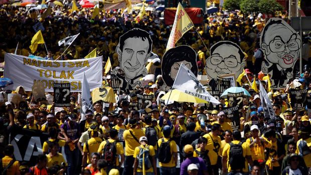 Skandal 1MDB sempat memicu protes besar-besaran.