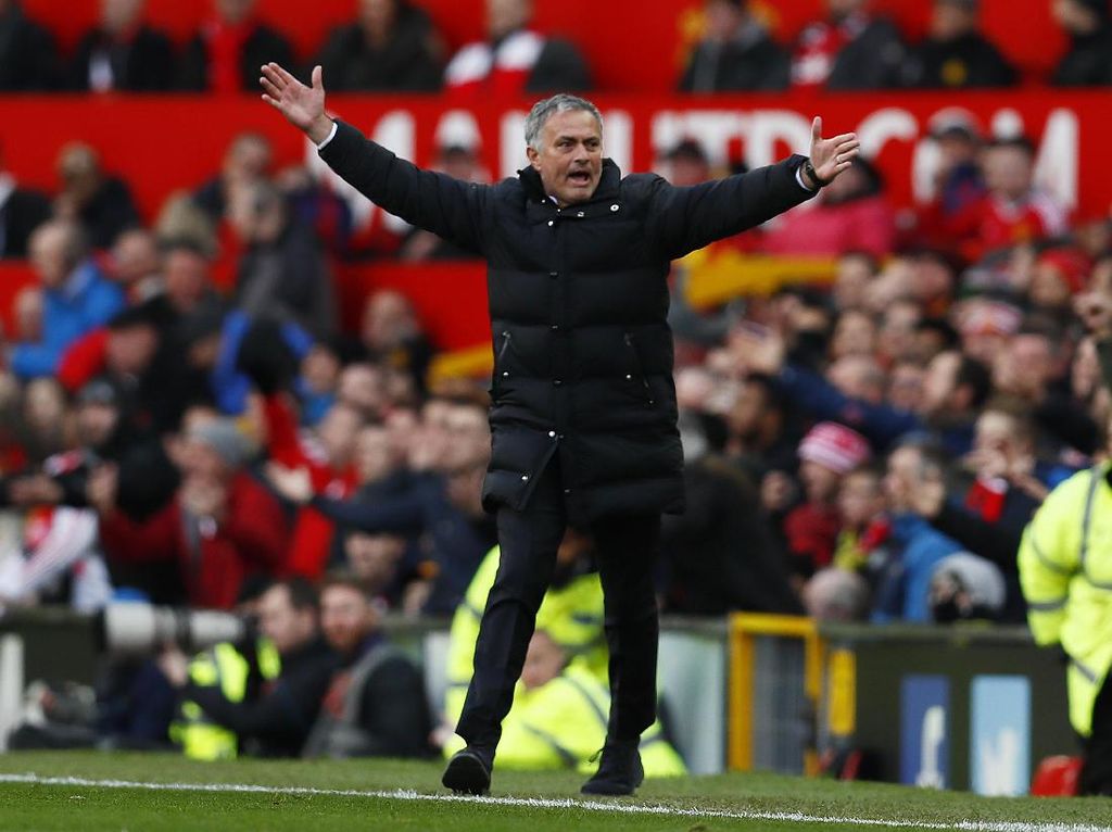 Vertonghen Sebut Mind Game Mourinho Takkan Pengaruhi Spurs Vertonghen Sebut Mind Game Mourinho Takkan Pengaruhi Spurs