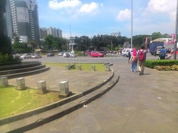 Parade Bhinneka Tunggal Ika Bubar, Massa Kompak Kumpulkan Sampah