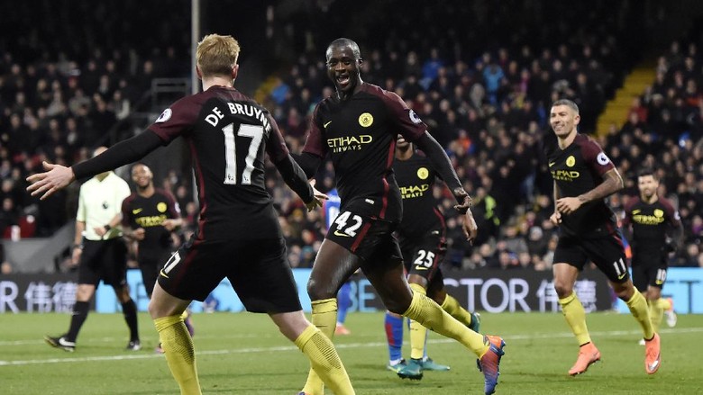 Dua Gol Yaya Toure Menangkan City