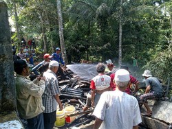 Kebakaran Rumah di Sukabumi, Seorang Kakek Tewas Terpanggang