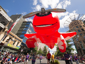 Kemenpar Ikut Andil di Farmers Santa Parade 2016