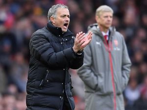 Skuat MU Compang-camping, Wenger: Mereka Tetap Kuat