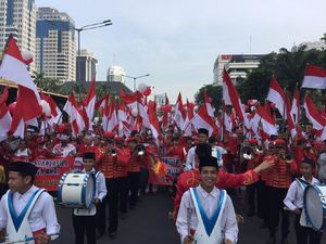 Karnaval Cinta NKRI: 17.500 Bendera Merah Putih Berkibar di CFD