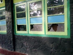 Pemuda 23 Tahun Rusak SD di Bandung, Polisi: Dendam Ibunya Dipindah Mengajar