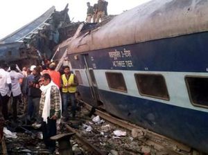 107 Orang Tewas, Pencarian Korban Kecelakaan Kereta di India Terus Dilakukan