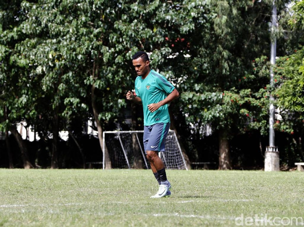 Usai Insiden Pemukulan dan Dicoret dari Timnas, Rizky Pora Minta Maaf Usai Insiden Pemukulan dan Dicoret dari Timnas, Rizky Pora Minta Maaf