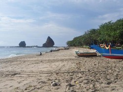 Yang Cantik di Jember, Pantai Papuma