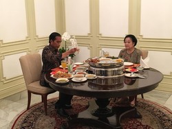 Megawati Makan Siang Bersama Jokowi di Istana Kepresidenan
