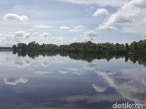 Danau Dendam Tak Sudah dan Legenda yang Menyelimutinya Danau Dendam Tak Sudah dan Legenda yang Menyelimutinya