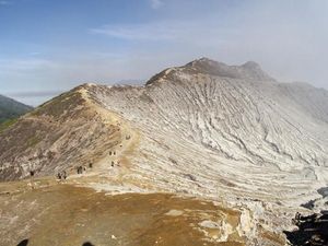 Tak Pernah Bosan Mengunjungi Kawah Ijen di Banyuwangi