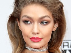 6 Produk untuk Kulit Mulus Bersinar Seperti Gigi Hadid