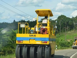 Tak Hanya PLBN, Jalan Akses Perbatasan Juga Dipercantik