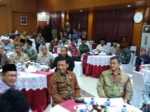 Bertemu Tokoh Lintas Agama, Wiranto Kritik Isu-isu Liar di Media Sosial