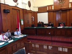 Tim Kuasa Hukum Dahlan Iskan dan Jaksa Adu Ahli di Praperadilan