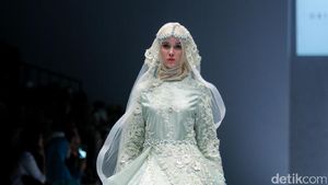 Oki Setiana Dewi Bridal