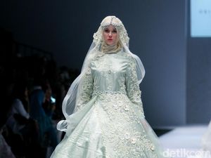 Oki Setiana Dewi Bridal