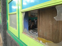 SD Ciujung Bandung Rugi Jutaan Rupiah Akibat Pemuda Ngamuk