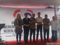 Bertemu PM Belanda, Gubernur Ganjar Minta Duplikat Keris di Museum Belanda