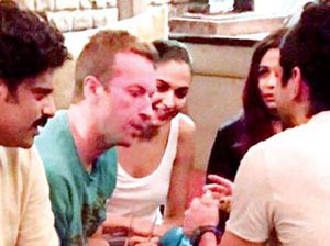 Coldplay Konser di India, Chris Martin Santai Bareng Shah Rukh Khan