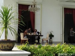 Temu Tokoh Politik di Istana, Jokowi: Agar Masyarakat Tenang