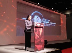 Ke Singapura, Menteri Rini Resmikan Data Center Telkom