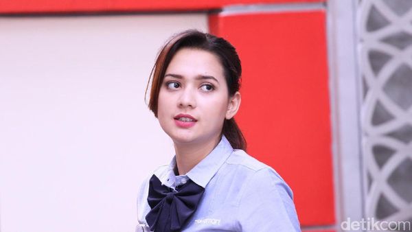 Cantiknya Mayang Yudittia