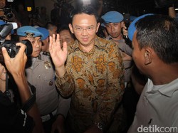 Diperiksa 8 Jam, Ahok Dicecar Pertanyaan Baru dan Cocokan Bukti