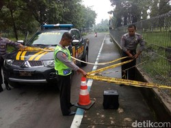 Kardus Misterius Ditemukan di Waduk Wlingi, Warga Khawatir Berisi Bom