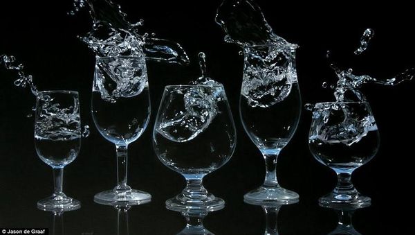 Keren! Lukisan Ini Tampak Hidup Seperti Jepretan Kamera