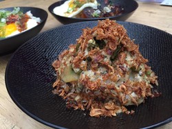 Setelah Burger, Kini Ada 3 Rice Bowls Berlauk Lezat di Three Buns