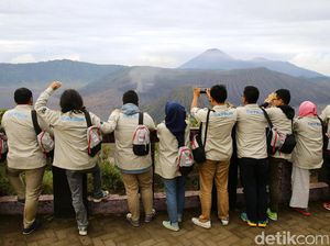 Risers Datsun Nikmati Keindahan Bromo