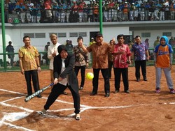 Surabaya Bangun Lapangan Softball dan Hoki Standar Internasional