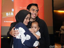 Timun dan Pisang, Sajian Makanan Ramadan Ayudia Bing Slamet untuk Suami