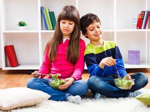 Saat Balita Suka Sayur Tapi Tidak Ketika Remaja, Apa yang Salah?