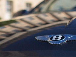 2 Perempuan Kaya Qatar dalam Mobil Bentley Dirampok di Jalan Tol Prancis