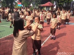 Cuma Tos-tosan, Kuman Sudah Bisa Berpindah Tangan Lho