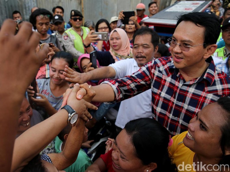 Ditegur Megawati via Telepon, Ahok: Disuruh Pasang Selotip di Mulut Ditegur Megawati via Telepon, Ahok: Disuruh Pasang Selotip di Mulut