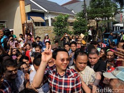 Jarang Blusukan, Ahok: Lagi Musim Hujan