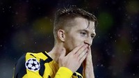 Marco Reus melakukan comeback gemilang bersama Borussia Dortmund. Dia mencetak tiga gol yang membantu timnya menang besar 8-4. (Foto: REUTERS/Wolfgang Rattay)
