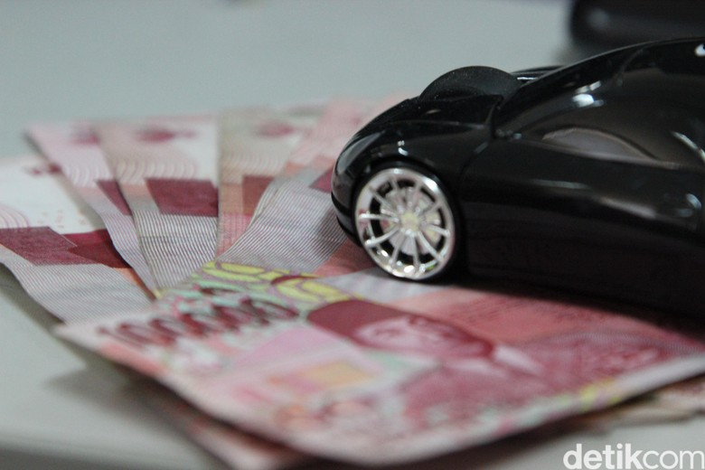 Ilustrasi pembelian mobil. Foto: dok detikOto