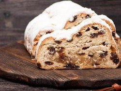 Marche Tandai Tradisi Natal Jerman dengan Pembuatan Stollen