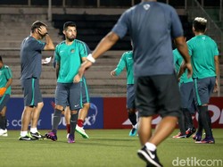 Riedl: Semua Pemain Fit untuk Hadapi Singapura