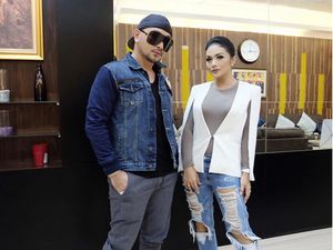 Caren Delano Sebut Trio Artis Ini Anggun, Netizen Emosi Seret-seret Mulan Caren Delano Sebut Trio Artis Ini Anggun, Netizen Emosi Seret-seret Mulan