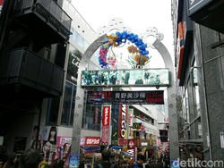 Nongkrong Asyik Sekaligus Belanja Baju Trendy di Harajuku