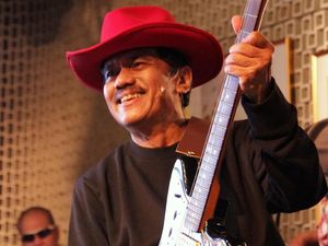 Aksi Koboi Bergitar Bos Freeport Chappy Hakim