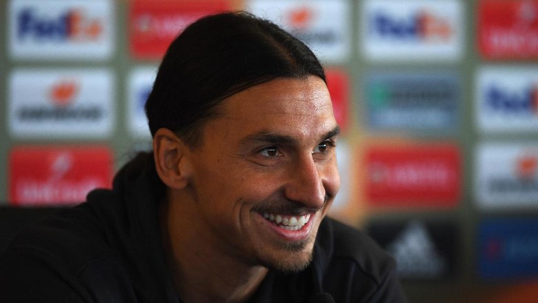 Ibrahimovic: Saya Bersinar 24 Jam, Bikin Manchester Ikut Bersinar