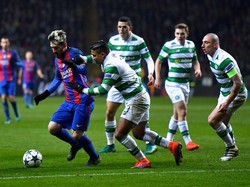 Dua Gol Messi Loloskan Barca sebagai Juara Grup